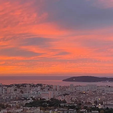 Bas De Villa, Vue Mer, Terrasse, Clim, Piscine