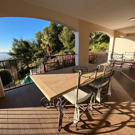 Διαμέρισμα Bas De Villa, Vue Mer, Terrasse, Clim, Piscine